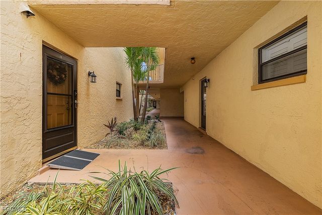 12501 McGregor BLVD 8, Fort Myers, FL 33919