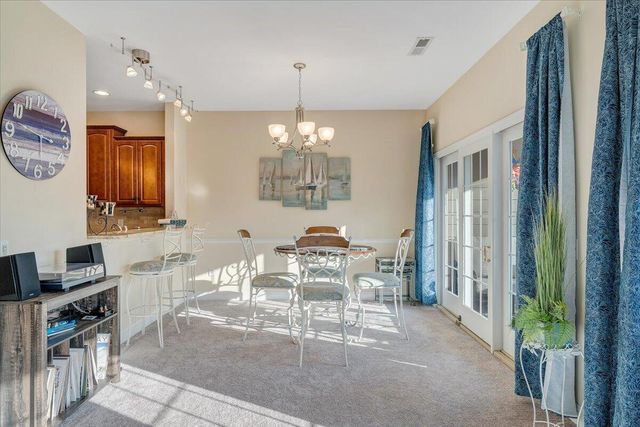 300 S Pointe Shore Dr Apt 411, Moneta, VA 24121