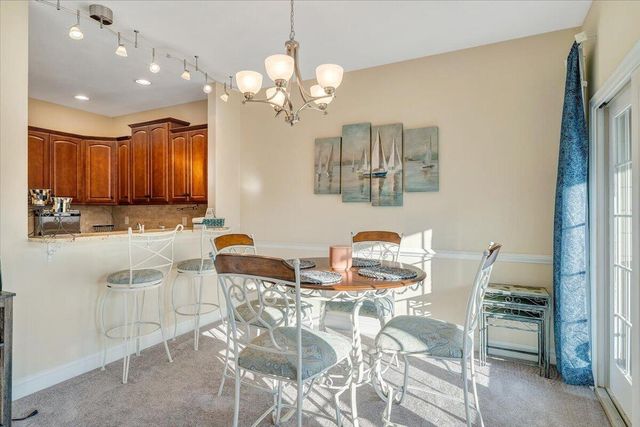 300 S Pointe Shore Dr Apt 411, Moneta, VA 24121