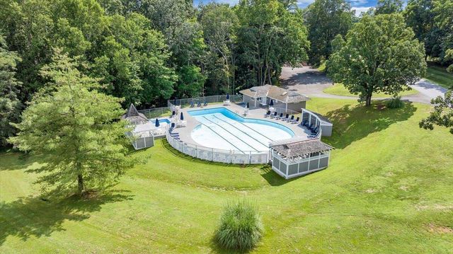 300 S Pointe Shore Dr Apt 411, Moneta, VA 24121