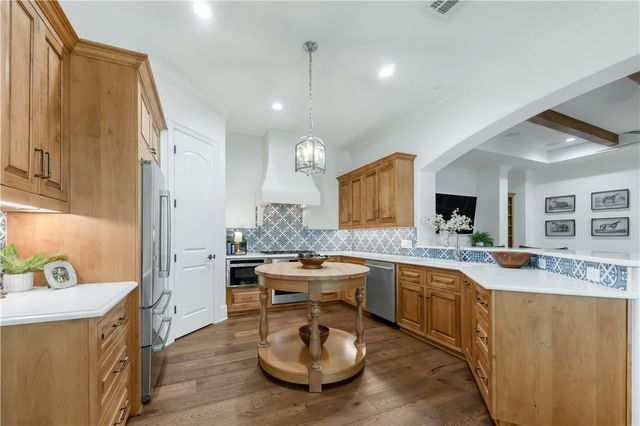 4231 Villaggio Court, Bryan, TX 77802