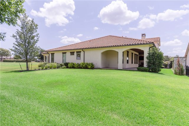 4231 Villaggio Court, Bryan, TX 77802