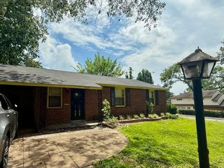 1533 S PARKWAY AVE E, Memphis, TN 38106