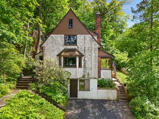 32 Thorn Avenue, Mount Kisco, NY 10549