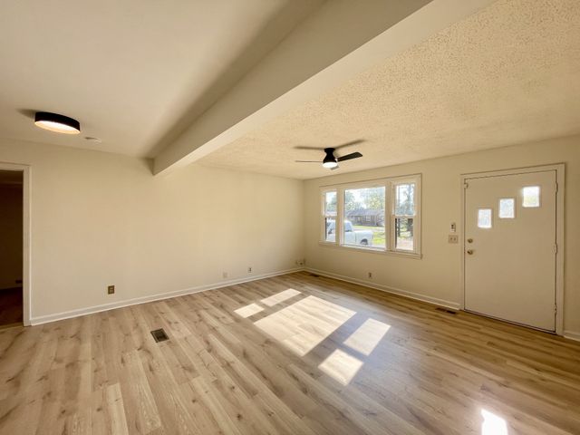 603 Colfax Dr, Nashville, TN 37214
