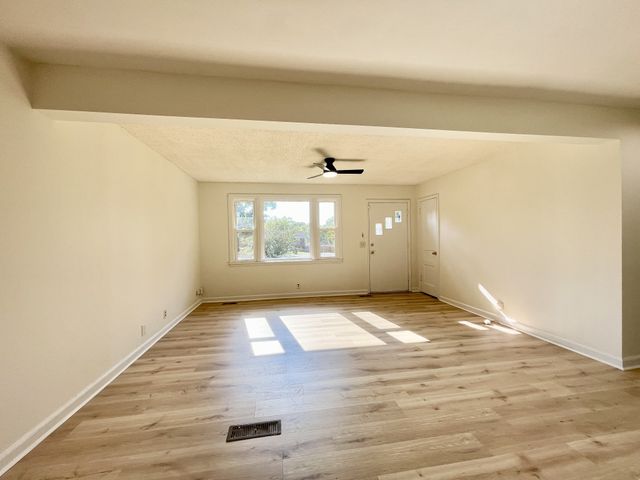 603 Colfax Dr, Nashville, TN 37214