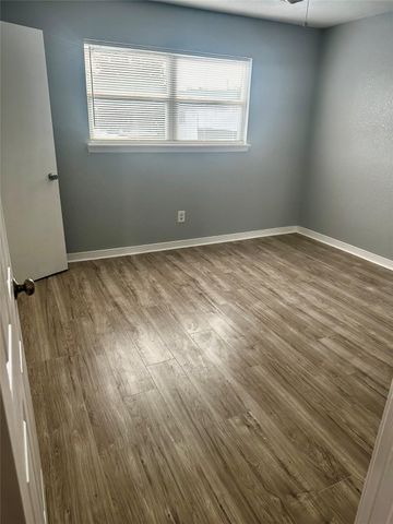 9505 Neuens Road 10, Houston, TX 77080