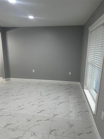 9505 Neuens Road 10, Houston, TX 77080