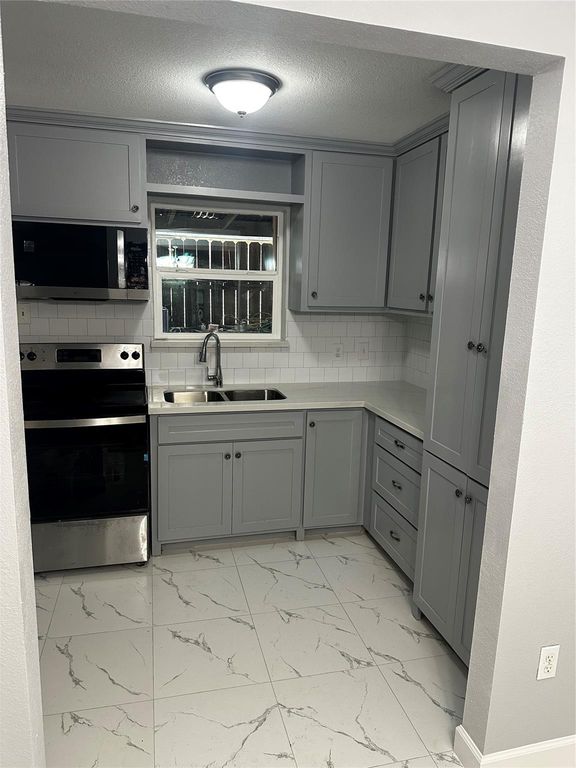 9505 Neuens Road 10, Houston, TX 77080