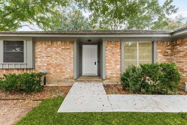 1806 Cedar Drive, Richmond, TX 77469