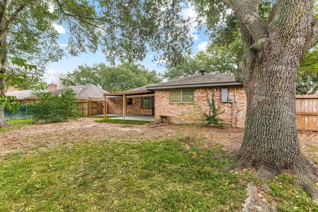 1806 Cedar Drive, Richmond, TX 77469