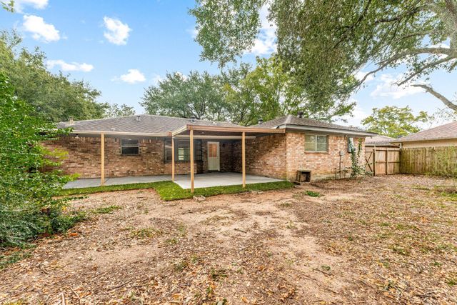 1806 Cedar Drive, Richmond, TX 77469