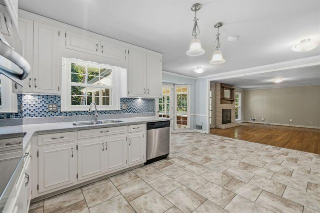 5607 Coronation Court, Dunwoody, GA 30338