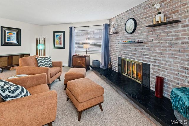 116 Thomas Ter, Edwardsville, IL 62025