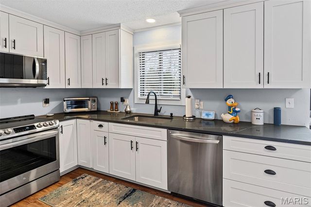 116 Thomas Ter, Edwardsville, IL 62025