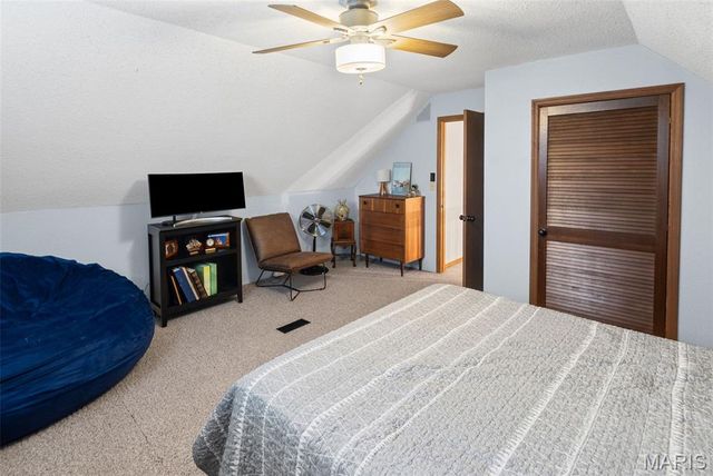 116 Thomas Ter, Edwardsville, IL 62025