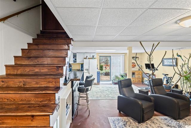 116 Thomas Ter, Edwardsville, IL 62025