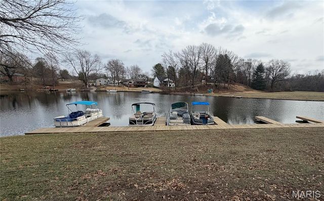 116 Thomas Ter, Edwardsville, IL 62025