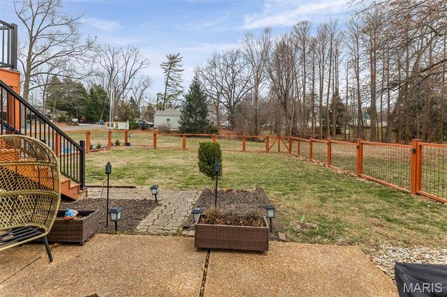 116 Thomas Ter, Edwardsville, IL 62025