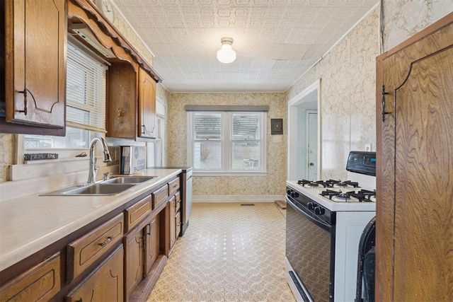 1951 N Louisa Avenue, Shawnee, OK 74804