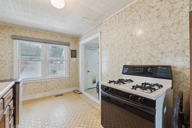 1951 N Louisa Avenue, Shawnee, OK 74804