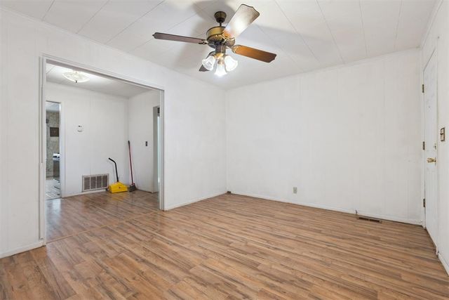 1951 N Louisa Avenue, Shawnee, OK 74804