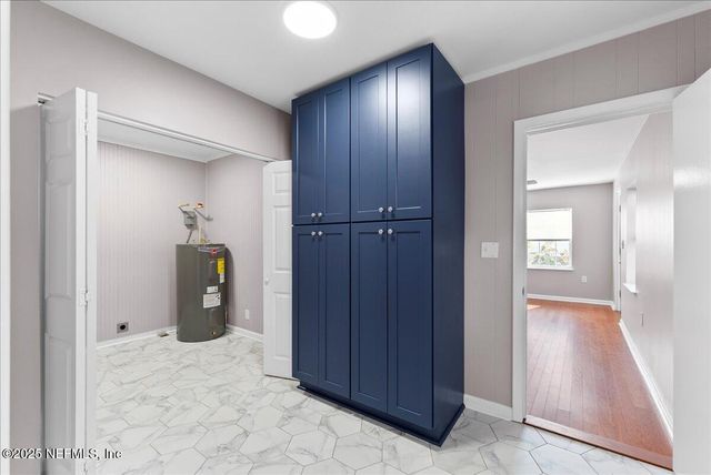 5026 COLONIAL Avenue, Jacksonville, FL 32210