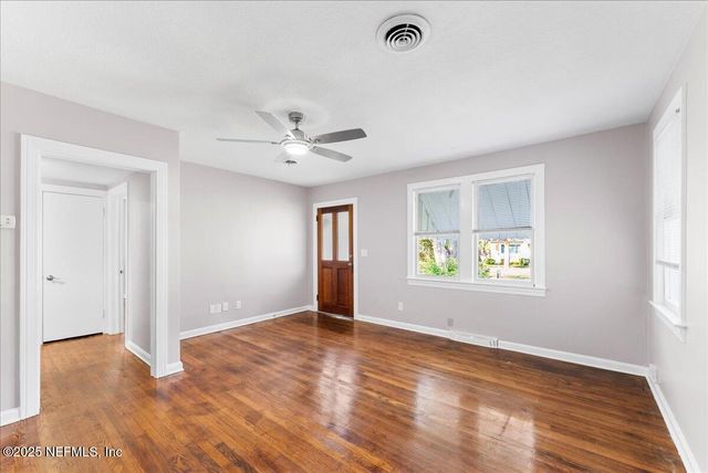 5026 COLONIAL Avenue, Jacksonville, FL 32210