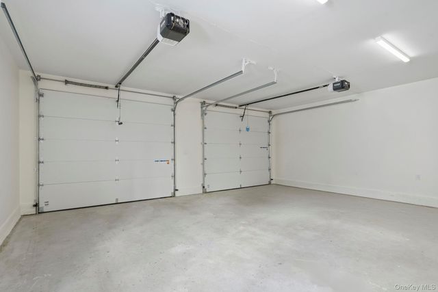 31 Gedney Way, White Plains, NY 10605