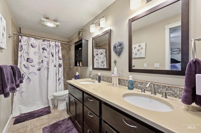 5702 E Victory Rd., Nampa, ID 83687