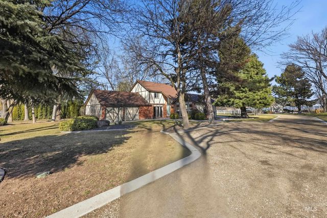 5702 E Victory Rd., Nampa, ID 83687