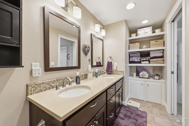 5702 E Victory Rd., Nampa, ID 83687