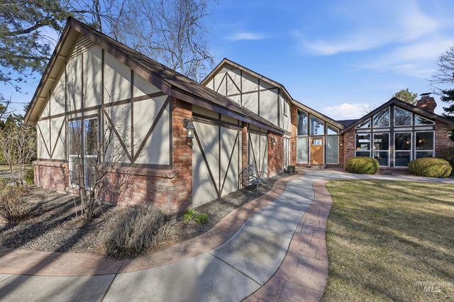 5702 E Victory Rd., Nampa, ID 83687