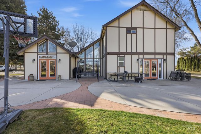 5702 E Victory Rd., Nampa, ID 83687