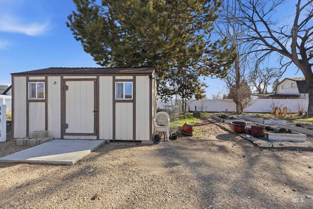 5702 E Victory Rd., Nampa, ID 83687