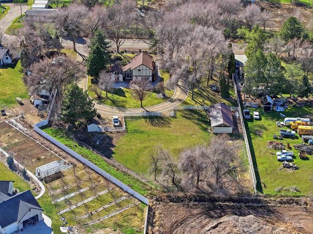 5702 E Victory Rd., Nampa, ID 83687