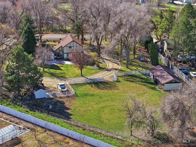 5702 E Victory Rd., Nampa, ID 83687