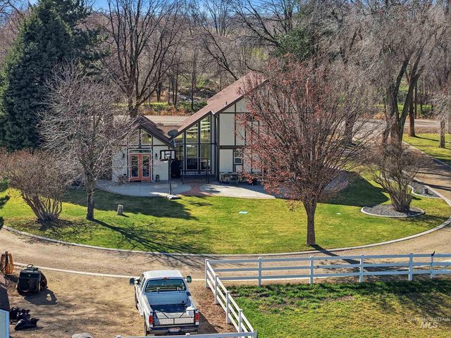 5702 E Victory Rd., Nampa, ID 83687