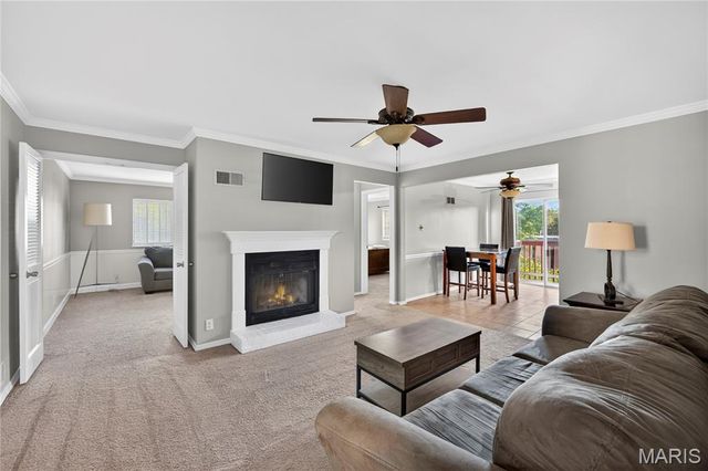 1041 N Clay Avenue E3, Kirkwood, MO 63122