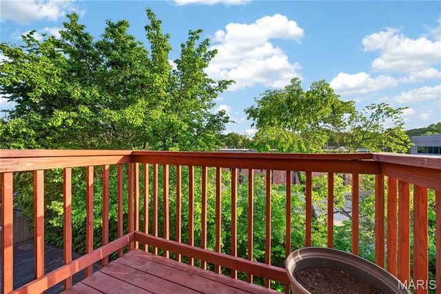 1041 N Clay Avenue E3, Kirkwood, MO 63122