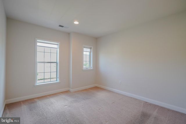 58 EDRIS LN, Mechanicsburg, PA 17050