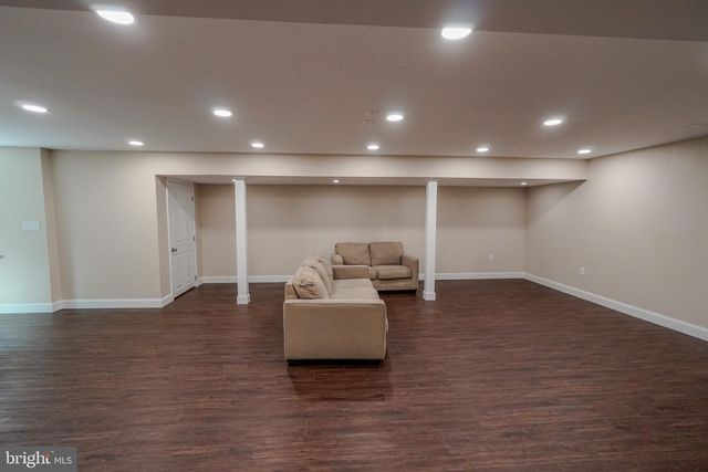 58 EDRIS LN, Mechanicsburg, PA 17050