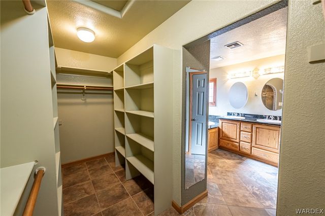 2633 Bar Boot Street, Kingman, AZ 86401