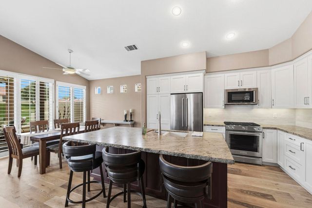 42677 Turqueries Avenue, Palm Desert, CA 92211
