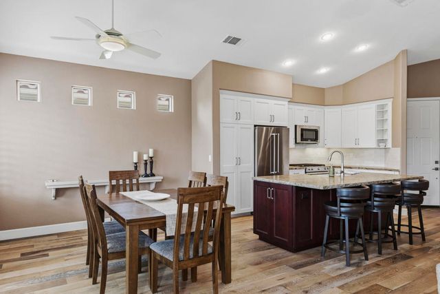42677 Turqueries Avenue, Palm Desert, CA 92211