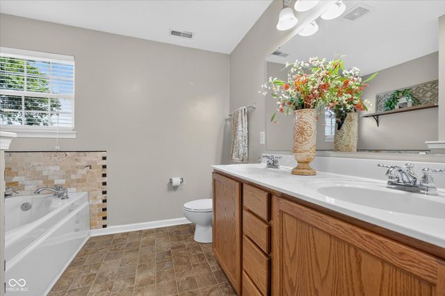 10127 W 500 S, Kirklin, IN 46050
