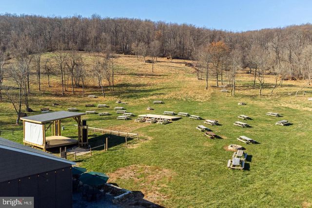 34266 WILLIAMS GAP RD, Round Hill, VA 20141