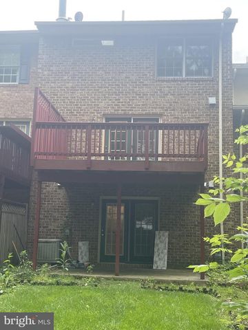 1323 LINDSAY LN, Hagerstown, MD 21742