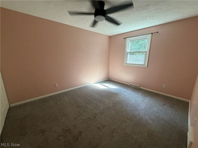 1950 Woodland Drive, Columbiana, OH 44408