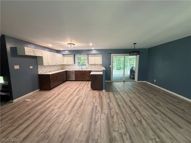 1950 Woodland Drive, Columbiana, OH 44408